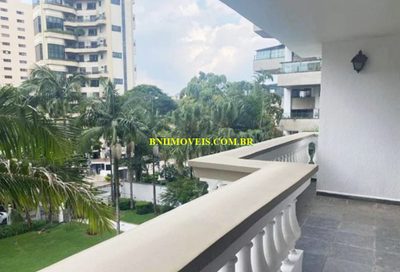 Apartamento, 3 quartos, 240 m² - Foto 2