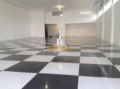 Loja-Salão, 750 m² - Foto 1