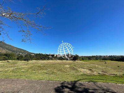 Loteamento e Condomínio, 928 m² - Foto 1