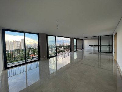 Apartamento, 4 quartos, 244 m² - Foto 1