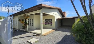 Casa, 4 quartos, 120 m² - Foto 1