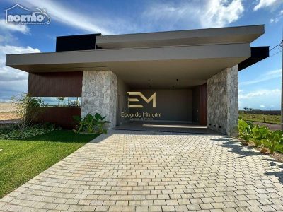 Casa, 1 quarto, 214 m² - Foto 2