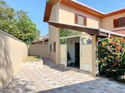Casa, 3 quartos, 260 m² - Foto 1