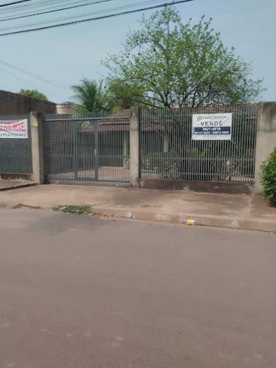 Casa, 3 quartos, 246 m² - Foto 1