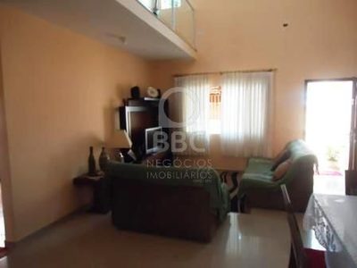 Sobrado, 3 quartos, 180 m² - Foto 1