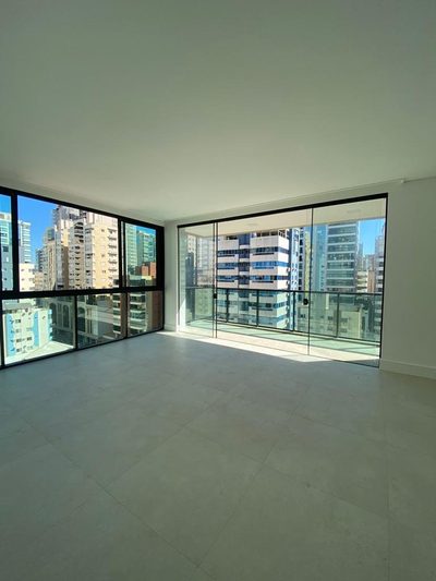 Apartamento, 3 quartos, 131 m² - Foto 2
