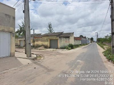 Casa, 2 quartos, 720 m² - Foto 1