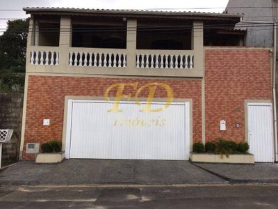 Casa, 3 quartos, 192 m² - Foto 1
