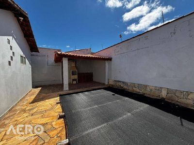 Casa, 3 quartos, 140 m² - Foto 1