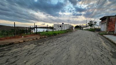 Terreno, 240 m² - Foto 1
