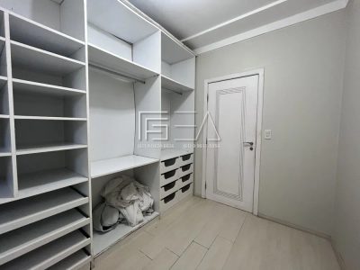 Apartamento, 3 quartos, 220 m² - Foto 2