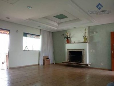 Casa, 3 quartos, 303 m² - Foto 1