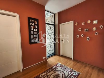 Sobrado, 6 quartos, 450 m² - Foto 1