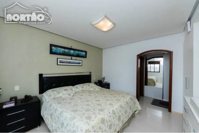 Casa, 5 quartos, 447 m² - Foto 4