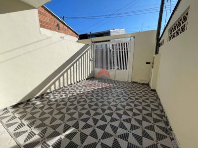 Casa, 3 quartos, 220 m² - Foto 1