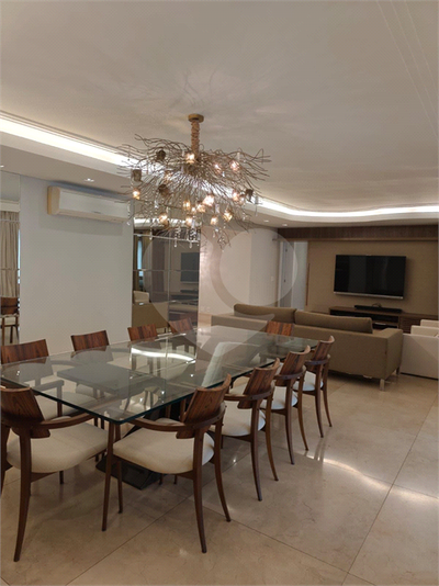Apartamento, 3 quartos, 168 m² - Foto 2