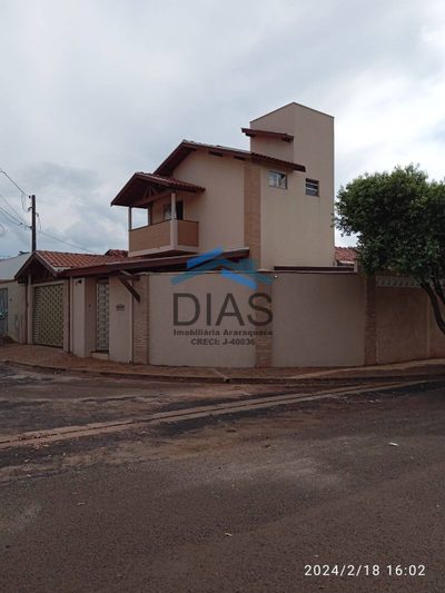 Casa, 3 quartos, 175 m² - Foto 1