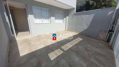 Casa, 3 quartos, 218 m² - Foto 2
