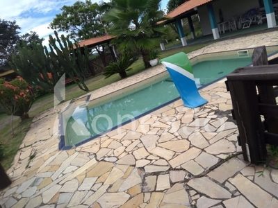 Chácara, 3 quartos, 200 m² - Foto 1
