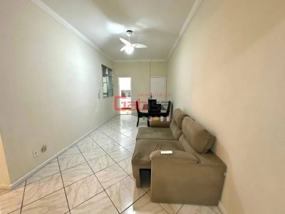 Apartamento, 2 quartos, 2500 m² - Foto 2