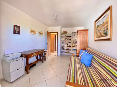 Casa, 3 quartos, 174 m² - Foto 1
