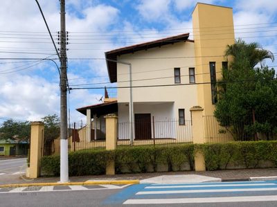 Casa, 3 quartos, 223 m² - Foto 3