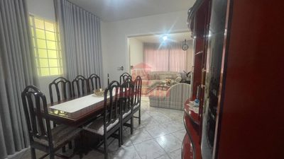 Casa, 3 quartos, 246 m² - Foto 3