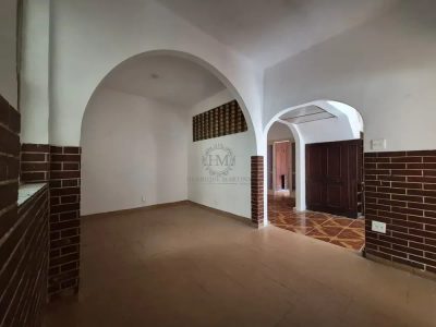 Casa, 3 quartos, 269 m² - Foto 1
