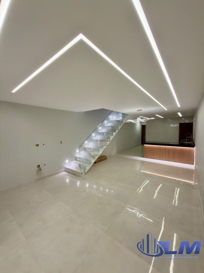 Casa, 3 quartos, 217 m² - Foto 4