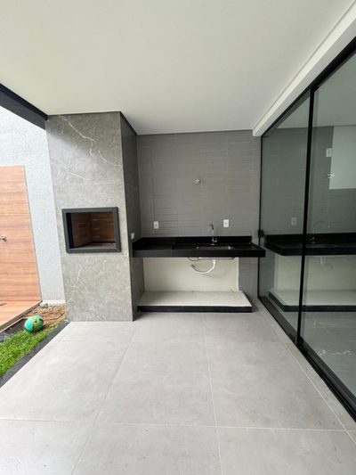 Casa, 3 quartos, 205 m² - Foto 1