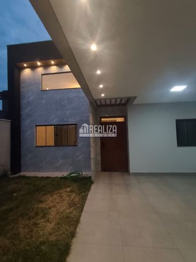 Casa, 3 quartos, 175 m² - Foto 1