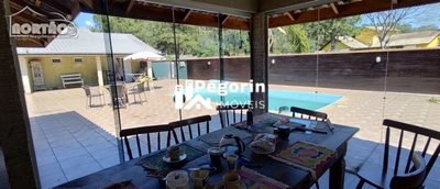 Casa, 7 quartos, 192 m² - Foto 1