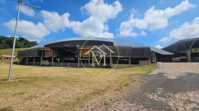 Fazenda, 240 m² - Foto 1