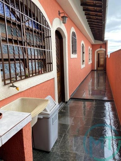 Casa, 3 quartos, 234 m² - Foto 1