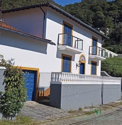 Casa, 5 quartos, 250 m² - Foto 1