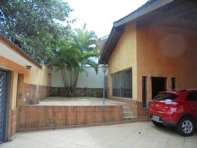Casa, 4 quartos, 255 m² - Foto 2