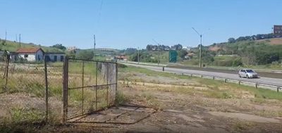 Terreno, 24 hectares - Foto 1