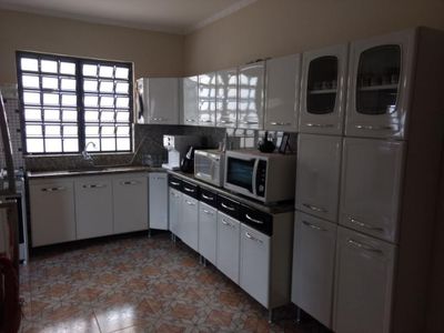 Casa, 3 quartos, 246 m² - Foto 3