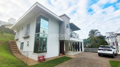 Casa, 4 quartos, 204 m² - Foto 2
