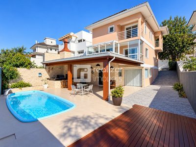 Casa, 4 quartos, 285 m² - Foto 1