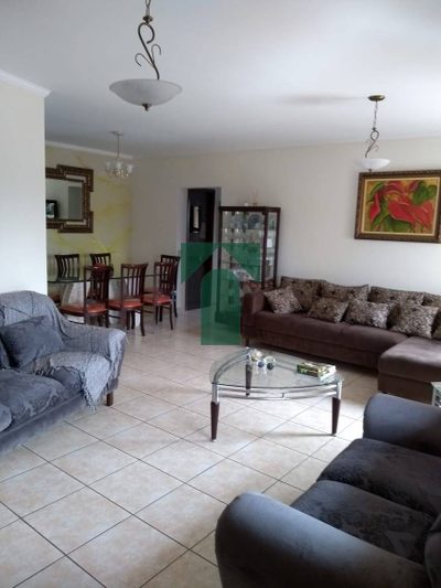 Apartamento, 3 quartos, 140 m² - Foto 1