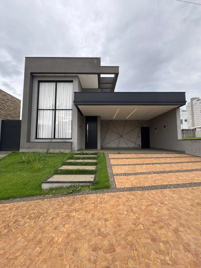 Casa, 3 quartos, 198 m² - Foto 1