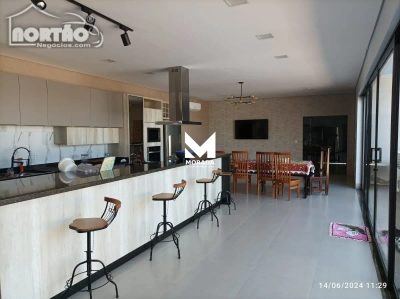 Casa, 4 quartos, 270 m² - Foto 5