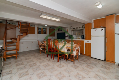 Casa, 4 quartos, 270 m² - Foto 4