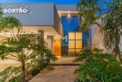 Casa, 1 quarto, 249 m² - Foto 2