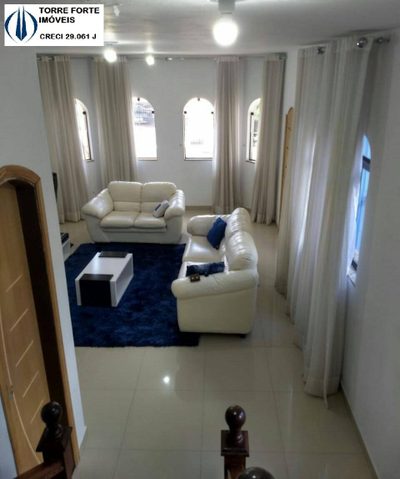 Sobrado, 2 quartos, 190 m² - Foto 1