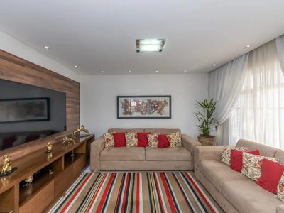 Casa, 3 quartos, 219 m² - Foto 2