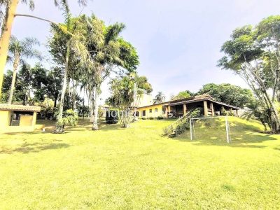 Chácara, 6 quartos, 2000 m² - Foto 1