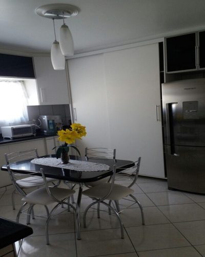 Sobrado, 3 quartos, 3426 m² - Foto 1