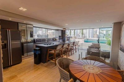 Cobertura, 3 quartos, 210 m² - Foto 4
